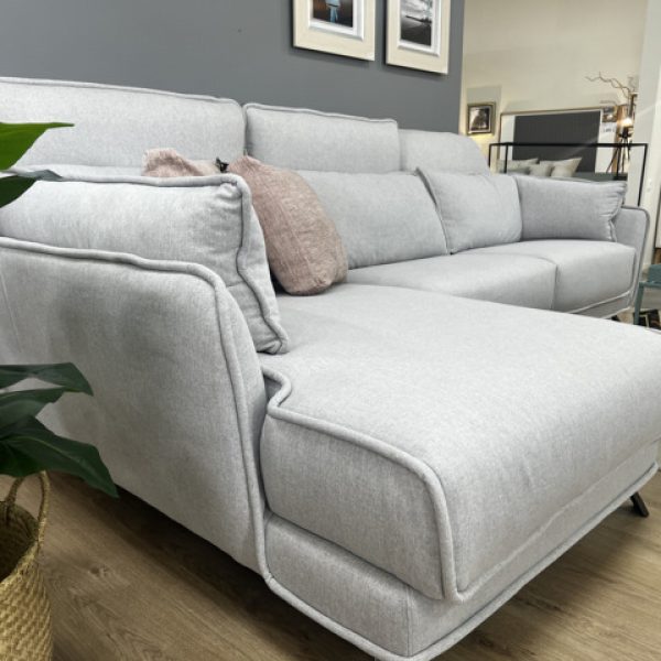 sofa-chaiselongue-vito-belmo IMG_5576